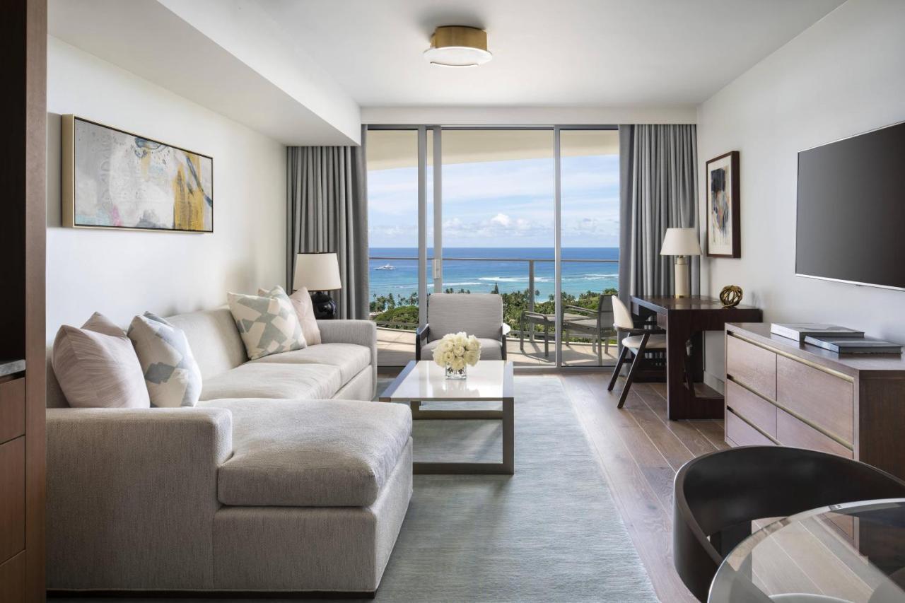 Deluxe One-Bedroom Suite with Two Double Beds and Ocean View,1404840866:JPEG