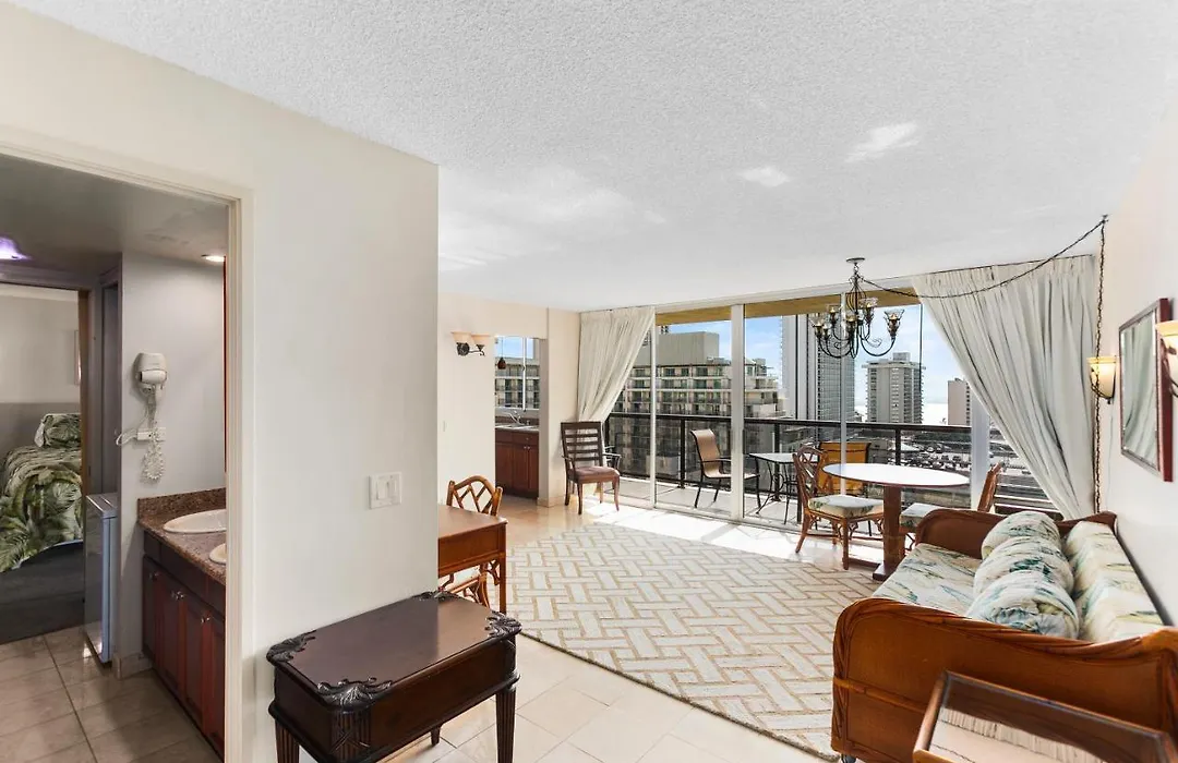 Waikiki Beach Condominiums-1