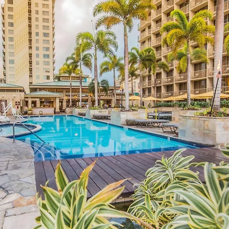 Embassy Suites By Hilton Waikiki Beach Walk-2