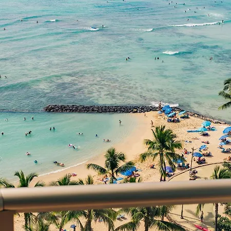 Waikiki Circle Hotel By Castle-2